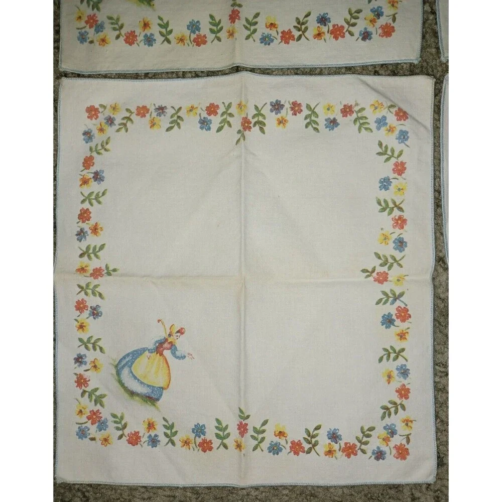 Vintage Cotton Lighthouse Sailboat House 4 Placemats and 4 Napkins Dutch Style